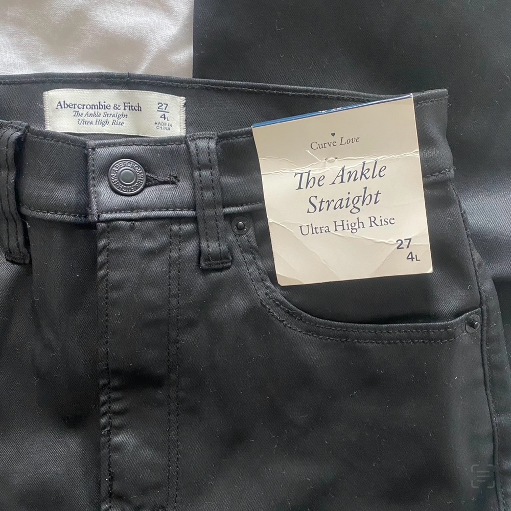 Abercrombie & Fitch Women’s pleather pants